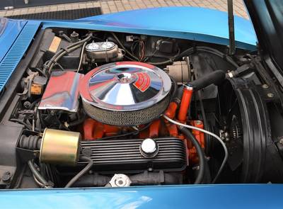 Corvette Stingray C3, 327cui 300hp