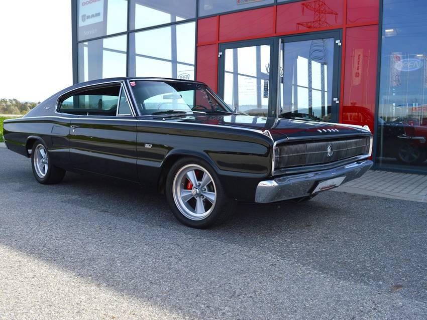 Dodge Charger 383cui 5-Gang