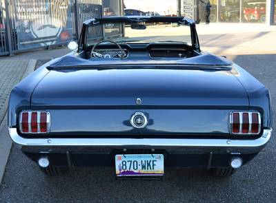 Ford Mustang Cabrio V8 ERSTBESITZ