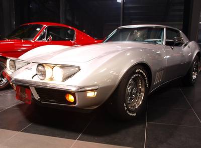 Corvette C3 Stingray 327 / 300
