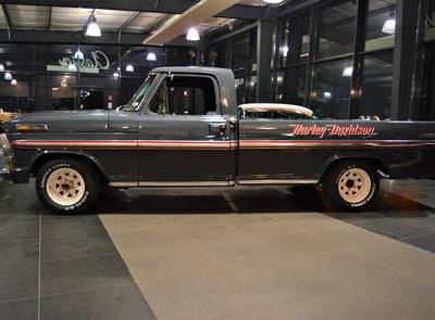 Ford F-100 Long Bed