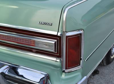 Lincoln Continental 460cui V8