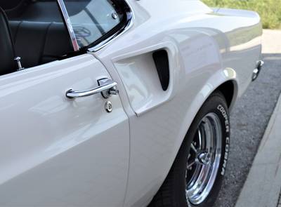 Ford Mustang Boss 429 NASCAR