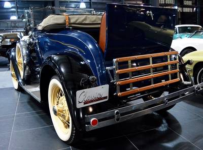 Ford Model A De Luxe Roadster
