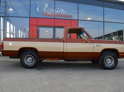 Dodge D150 Ram Frame-Off, 390cui, Air Ride