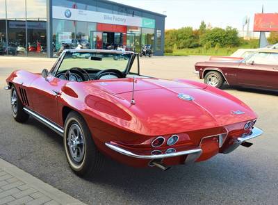 Corvette C2 Sting Ray Convertible