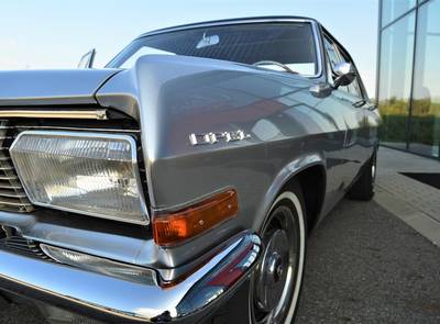 Opel Admiral V8