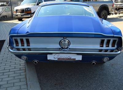 Ford Mustang Fastback A-Code