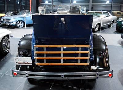 Ford Model A De Luxe Roadster