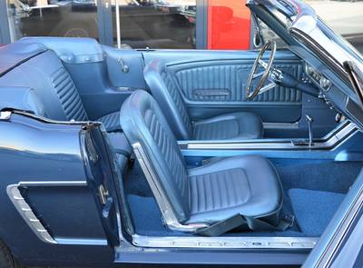 Ford Mustang Cabrio V8 ERSTBESITZ