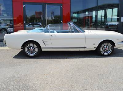 Ford Mustang GT Convertible