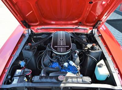 Ford Mustang V8 302cui J-Code
