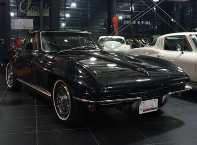 Corvette Sting Ray C2  327 / 300