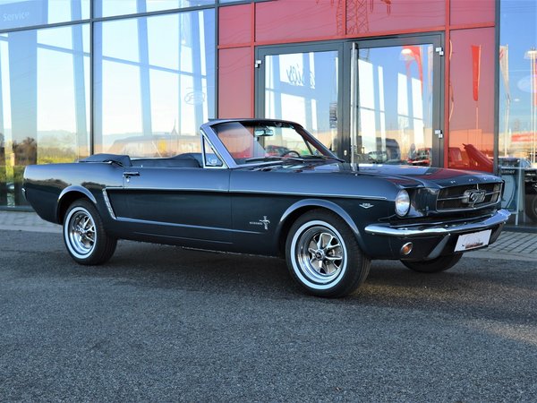 Ford Mustang Cabrio V8 ERSTBESITZ