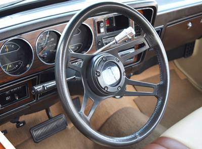 Dodge D150 Ram Frame-Off, 390cui, Air Ride
