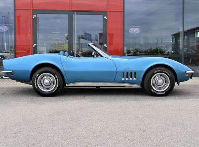 Corvette Stingray Convertible 350hp