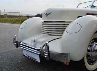 Cord 812 Supercharged Convertible Pheaton