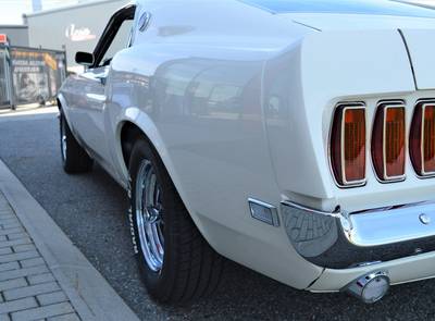 Ford Mustang Boss 429 NASCAR
