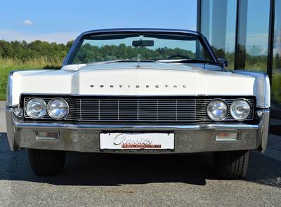 Lincoln Continental 4-door Convertible