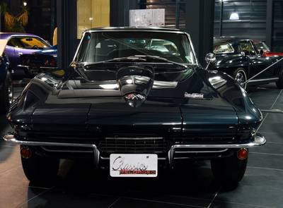 Corvette Sting Ray C2  327 / 300