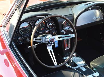 Corvette C2 Sting Ray 327cui V8