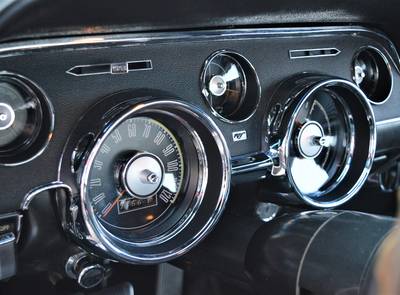 Ford Mustang V8 302cui J-Code