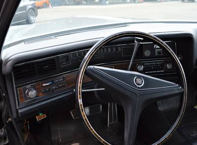 Cadillac Fleetwood Seventy-Five,  9 - Passenger