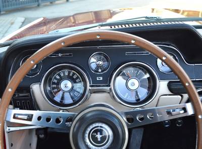Ford Mustang V8 Cabrio
