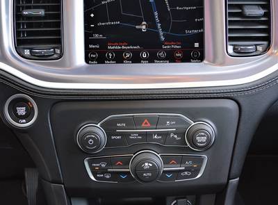 Dodge Charger SXT Plus Allrad