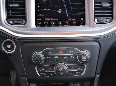 Dodge Charger SXT Plus Allrad