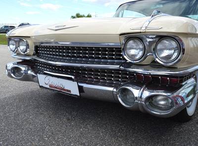 Cadillac Sedan DeVille 390cui V8