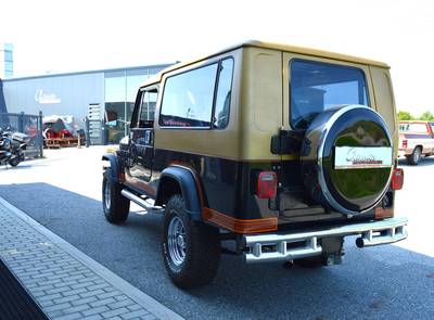 Jeep CJ/8 Scrambler Hardtop+Soft
