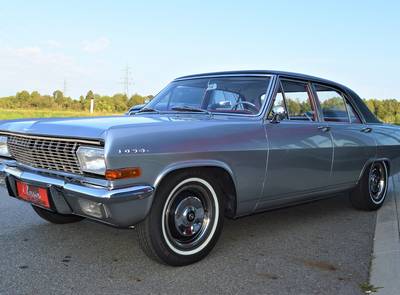 Opel Admiral V8