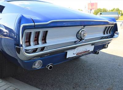 Ford Mustang Fastback A-Code