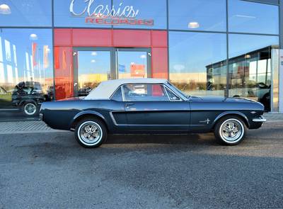 Ford Mustang Cabrio V8 ERSTBESITZ