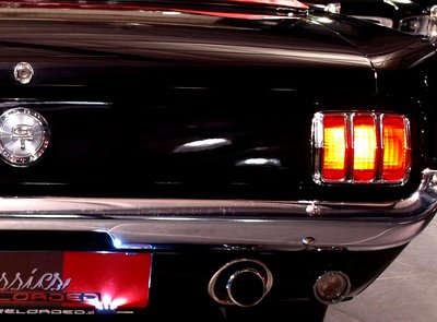 Ford Mustang 260 V8