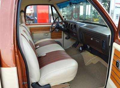 Dodge D150 Ram Frame-Off, 390cui, Air Ride