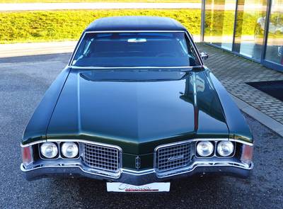 Oldsmobile Ninety-Eight Luxury 455 Rocket