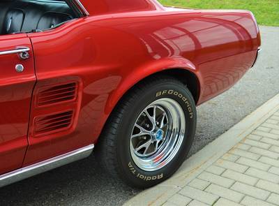 Ford Mustang 390 S-Code