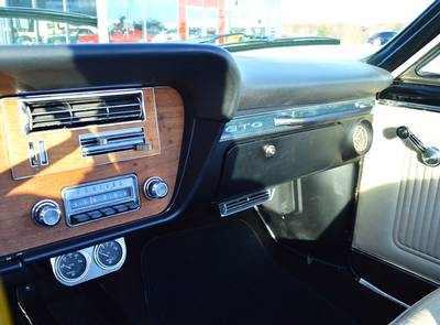 Pontiac GTO Convertible, 389cui Tri-Power