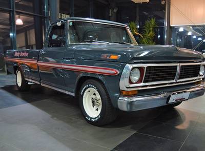 Ford F-100 Long Bed
