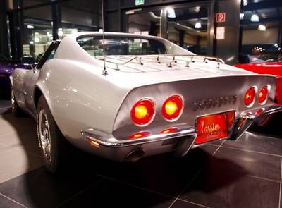 Corvette C2 Sting Ray 327 /300