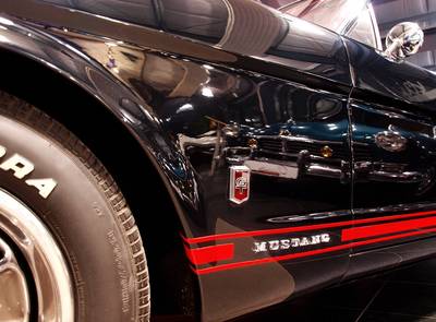 Ford Mustang 260 V8