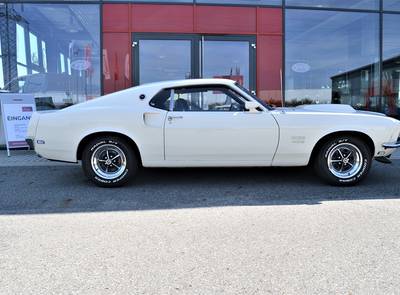 Ford Mustang Boss 429 NASCAR