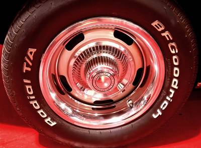 Corvette C3 Sting Ray 327 /350
