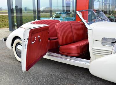 Cord 812 Supercharged Convertible Pheaton
