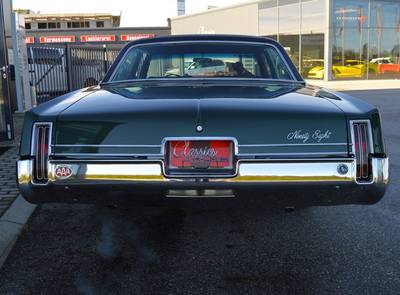 Oldsmobile Ninety-Eight Luxury 455 Rocket