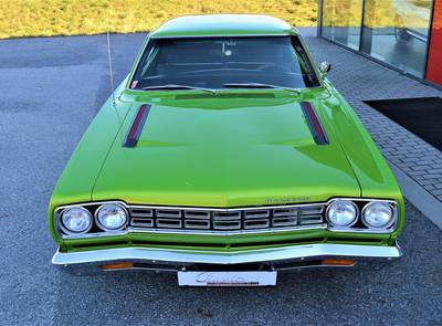 Plymouth Road Runner 383cui Big Block