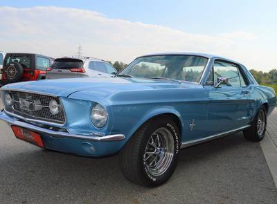 Ford Mustang Coupe 289 V8, 4V