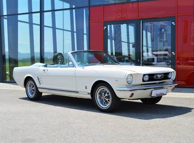 Ford Mustang GT Convertible